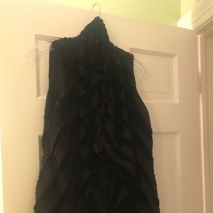 5/48 Black Faux Fur Vest - Small